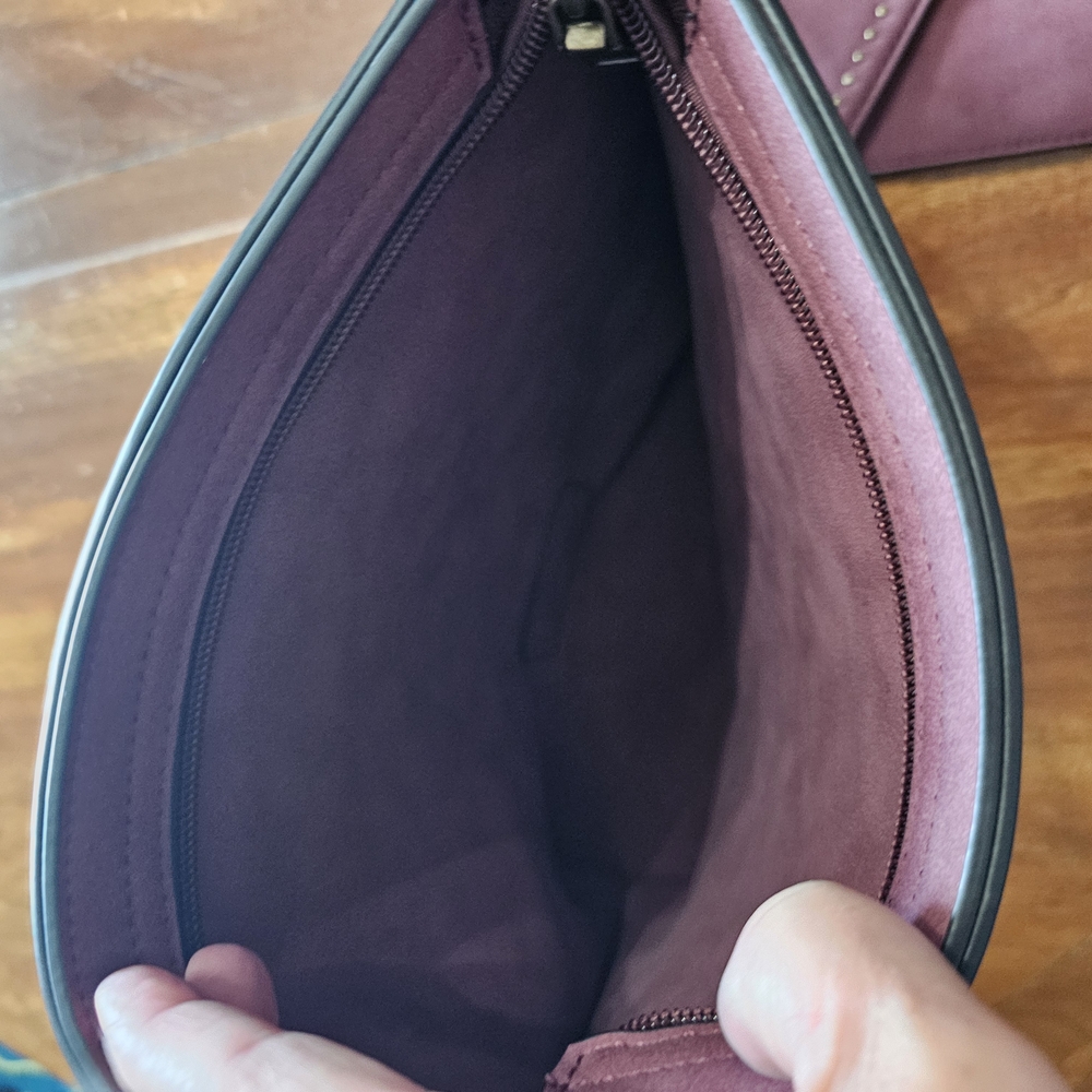 Simply Noelle Crossbody Bag Purse - Picture 4 of 5